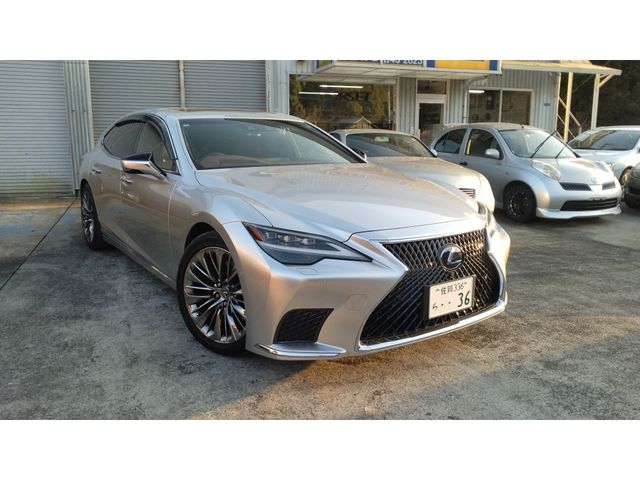TOYOTA / LEXUS LS500h 4WD