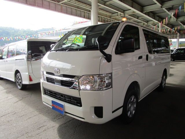 TOYOTA / HIACE van 4WD