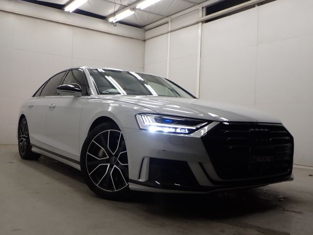 AUDI / AUDI A8