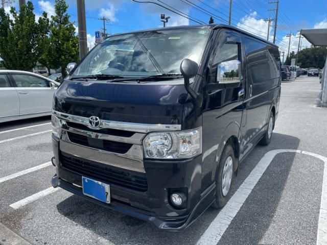 TOYOTA / HIACE van 2WD