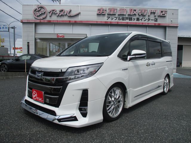 TOYOTA / NOAH HYBRID