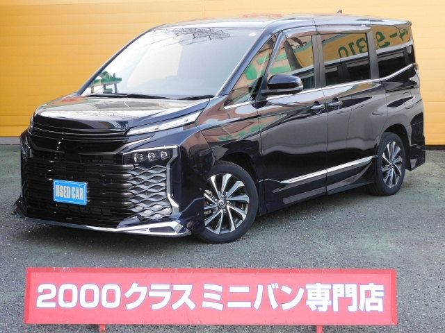 TOYOTA / VOXY HYBRID