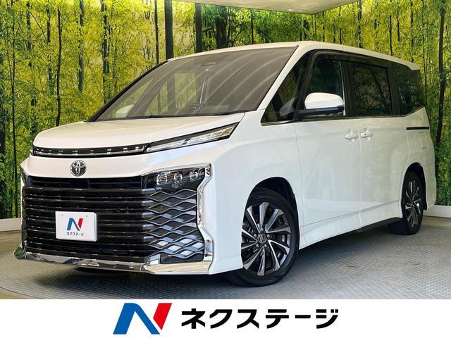 TOYOTA / VOXY