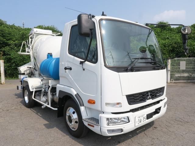 Japanese used car Ref# 1370482 MITSUBISHI FUSOU / FIGHTER