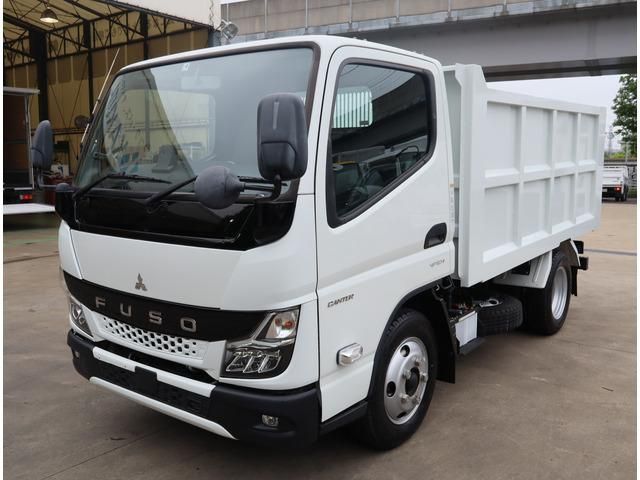 Japanese used car Ref# 1371137 MITSUBISHI / CANTER