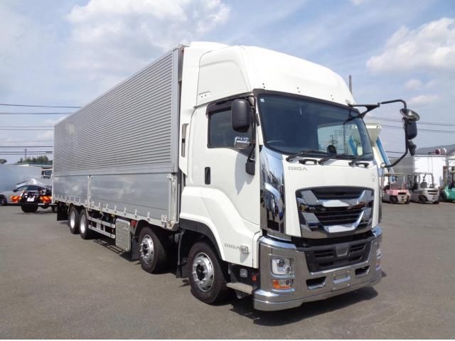 ISUZU / GIGA