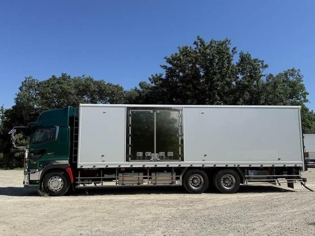 HINO / PROFIA