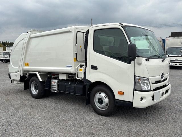 HINO / DUTRO