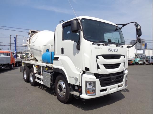 ISUZU / GIGA