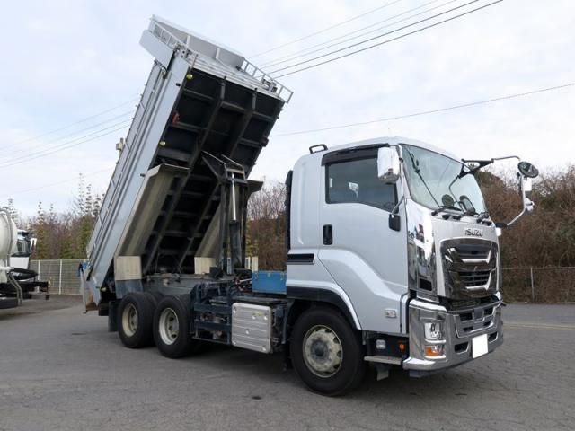 ISUZU / GIGA