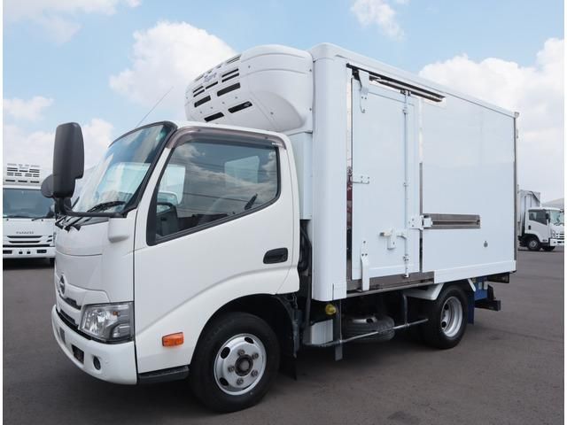 HINO / DUTRO