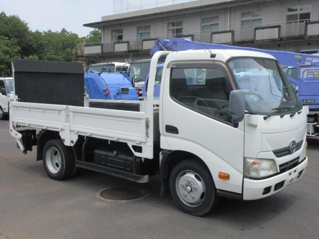 HINO / DUTRO