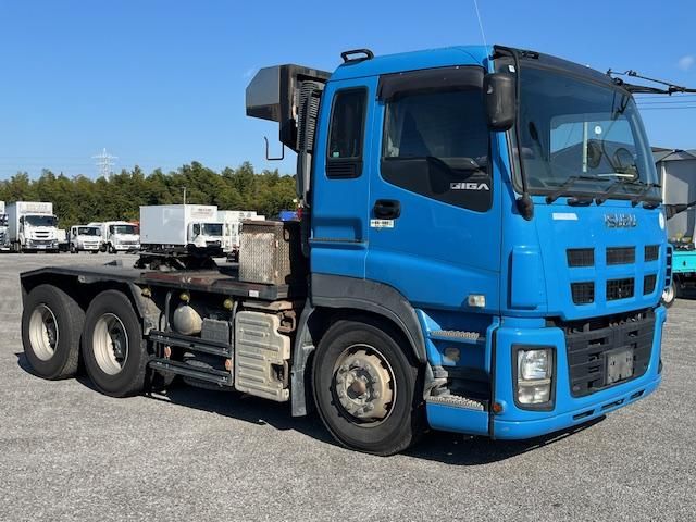 ISUZU / GIGA