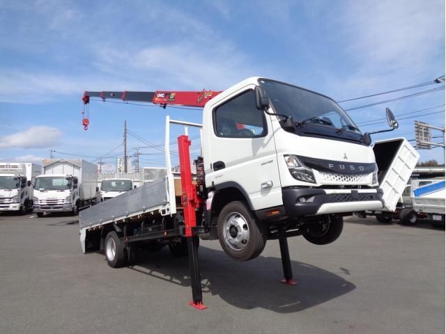 Japanese used car Ref# 1372933 MITSUBISHI / CANTER
