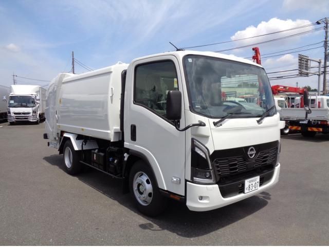 Japanese used car Ref# 1372967 NISSAN / ATLAS