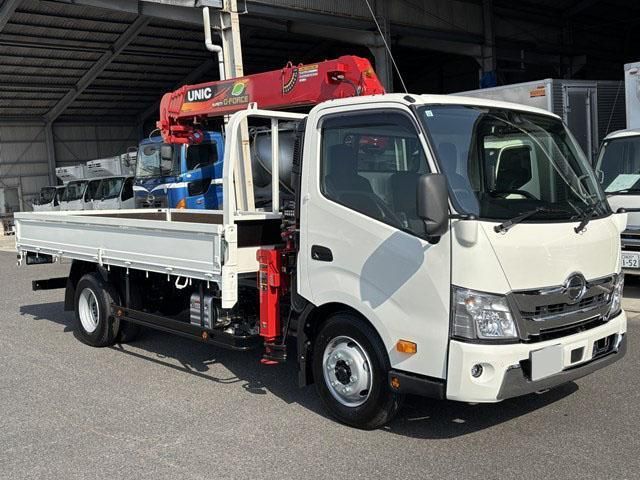 Japanese used car Ref# 1372996 HINO / DUTRO