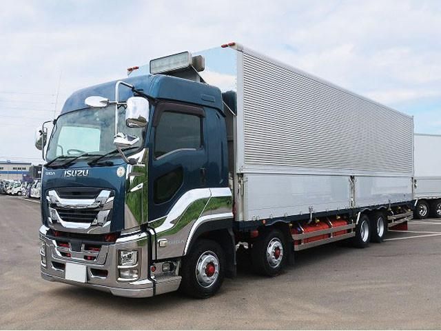 ISUZU / GIGA