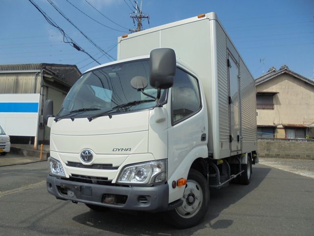 TOYOTA / DYNA