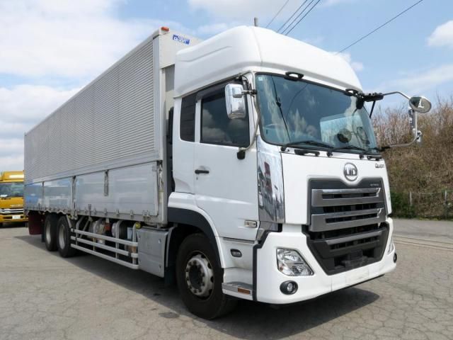 NISSAN DIESEL / Quon