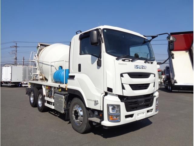 ISUZU / GIGA