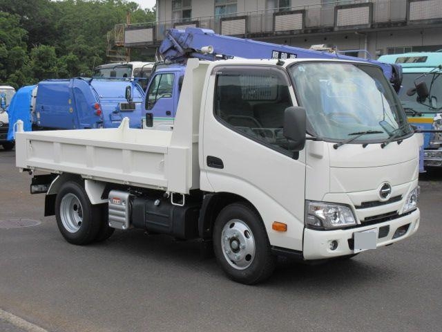 Japanese used car Ref# 1376019 HINO / DUTRO
