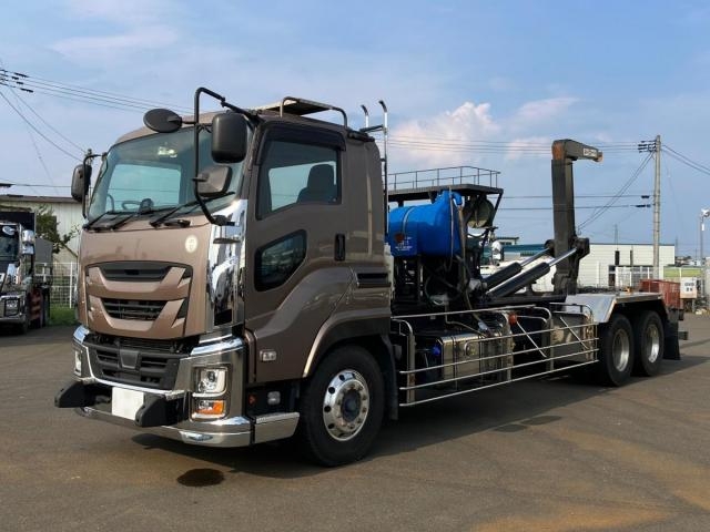 ISUZU / GIGA