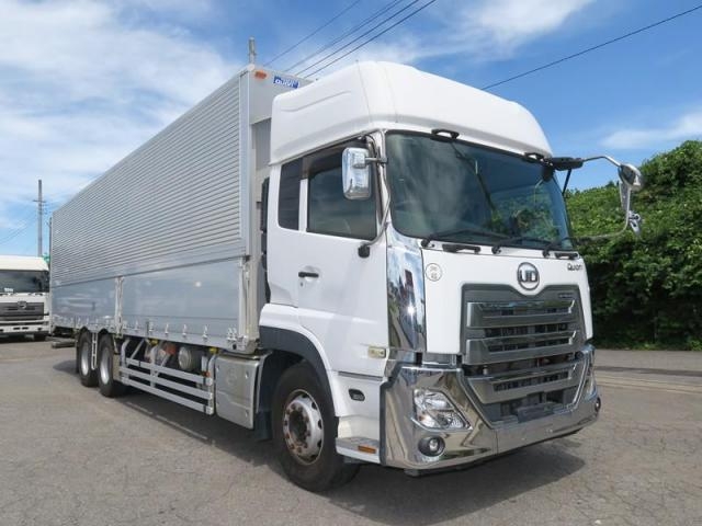 NISSAN DIESEL / Quon