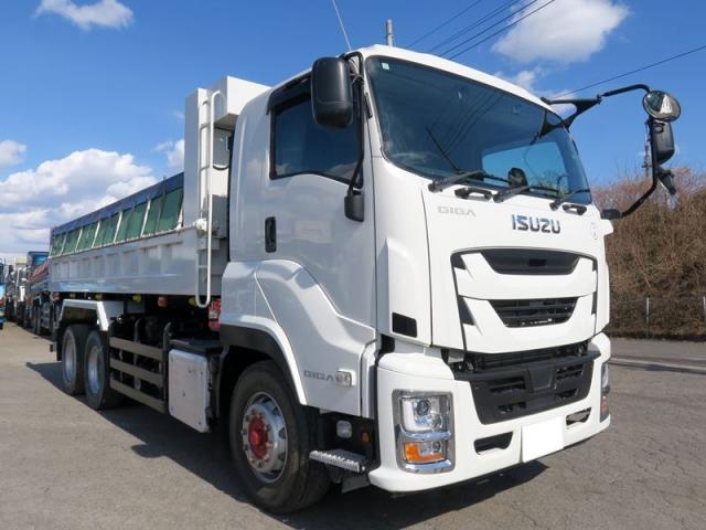 ISUZU / GIGA