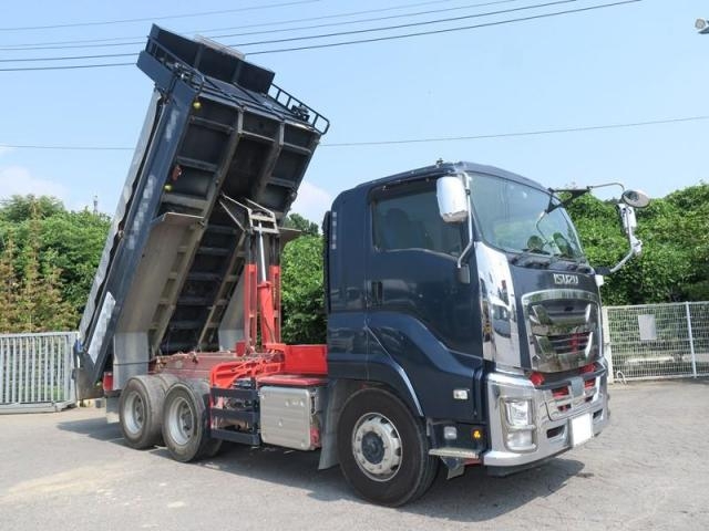 ISUZU / GIGA