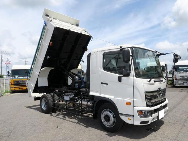 Japanese used car Ref# 1376657 HINO / RANGER