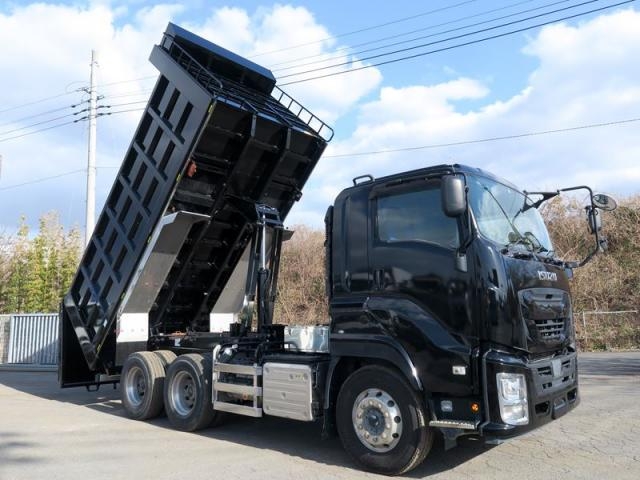 ISUZU / GIGA