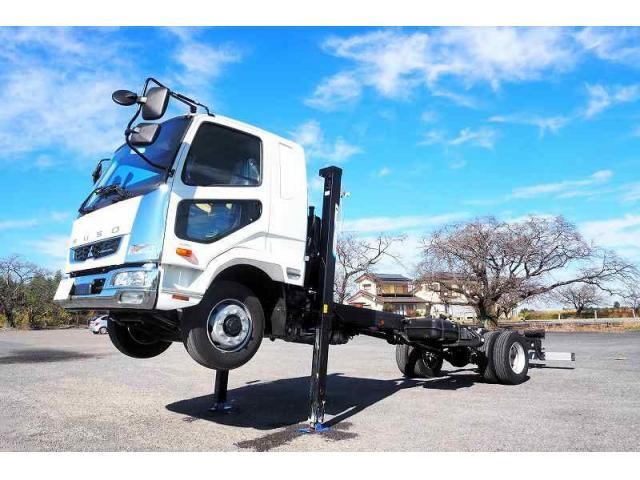 MITSUBISHI FUSOU / FIGHTER