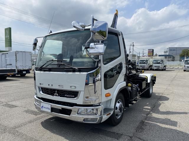 MITSUBISHI FUSOU / FIGHTER