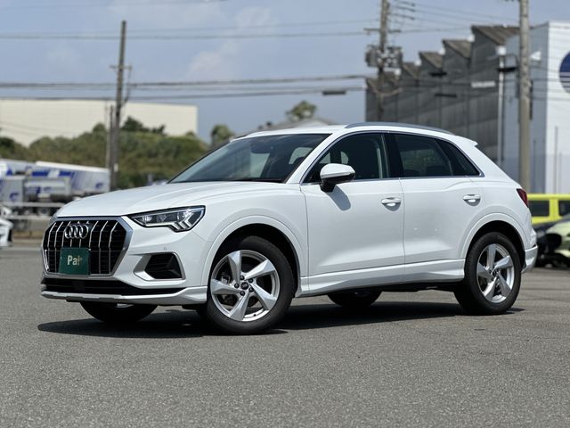 AUDI / AUDI Q3