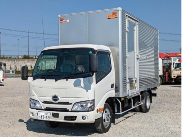 Japanese used car Ref# 1379655 HINO / DUTRO