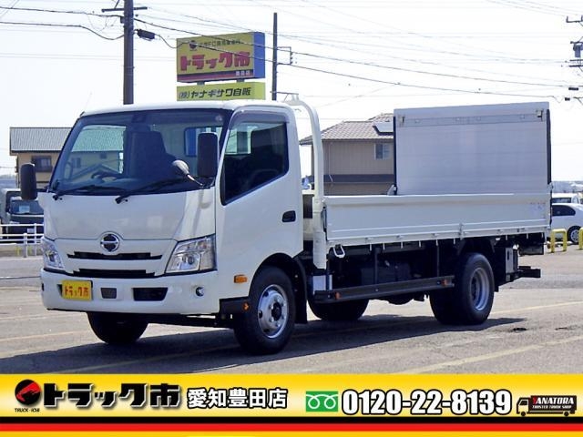 Japanese used car Ref# 1379748 HINO / DUTRO