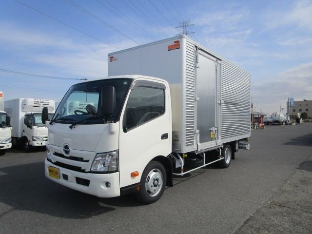 Japanese used car Ref# 1379831 HINO / DUTRO