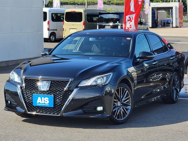 TOYOTA / CROWN sedan hybrid