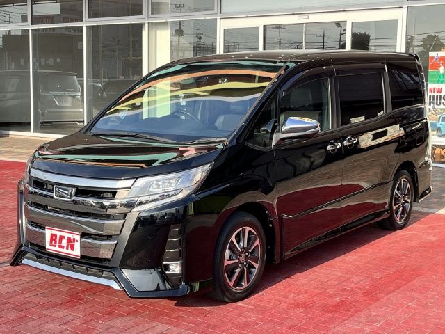 TOYOTA / NOAH