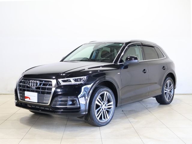 AUDI / AUDI Q5