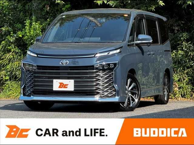 TOYOTA / VOXY