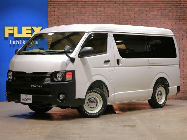 TOYOTA / REGIUSACE van 4WD