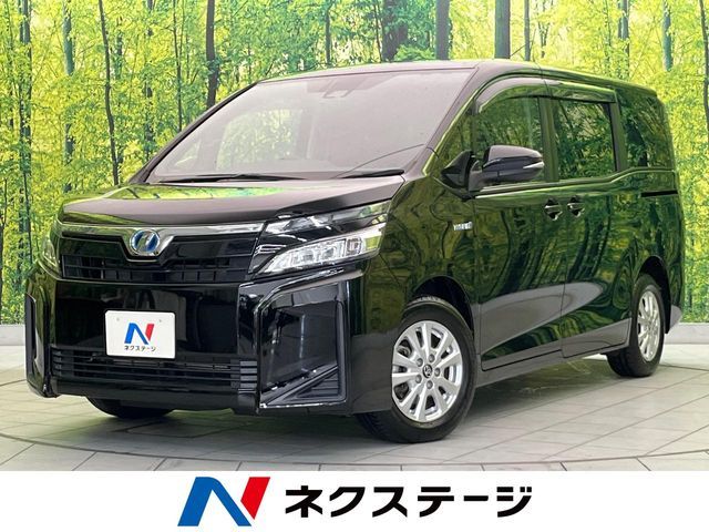 TOYOTA / VOXY HYBRID
