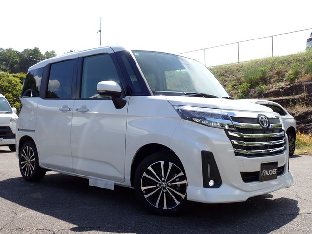 TOYOTA / ROOMY