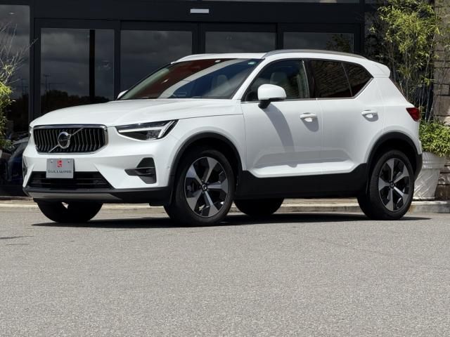 VOLVO / VOLVO XC40