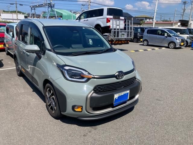 Japanese used car Ref# 1384763 TOYOTA / SIENTA HYBRID