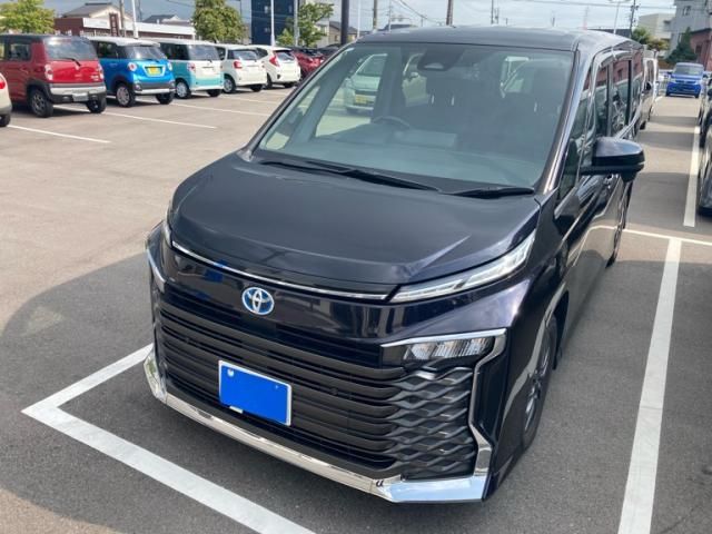 Japanese used car Ref# 1384782 TOYOTA / VOXY HYBRID