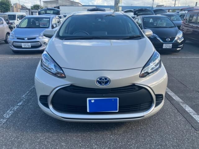 Japanese used car Ref# 1384809 TOYOTA / AQUA