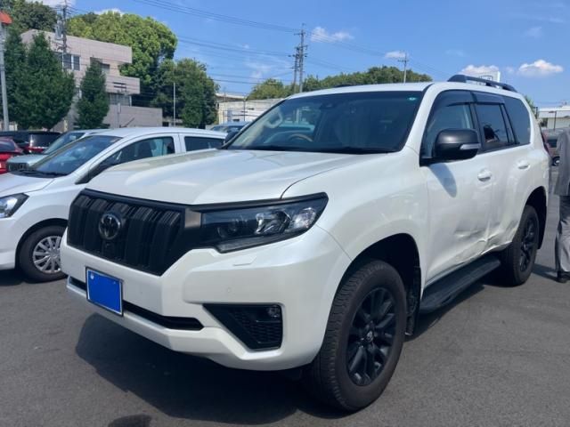 Japanese used car Ref# 1384811 TOYOTA / LANDCRUISER PRADO