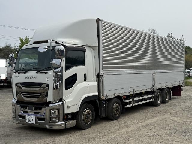 Japanese used car Ref# 1384945 ISUZU / GIGA